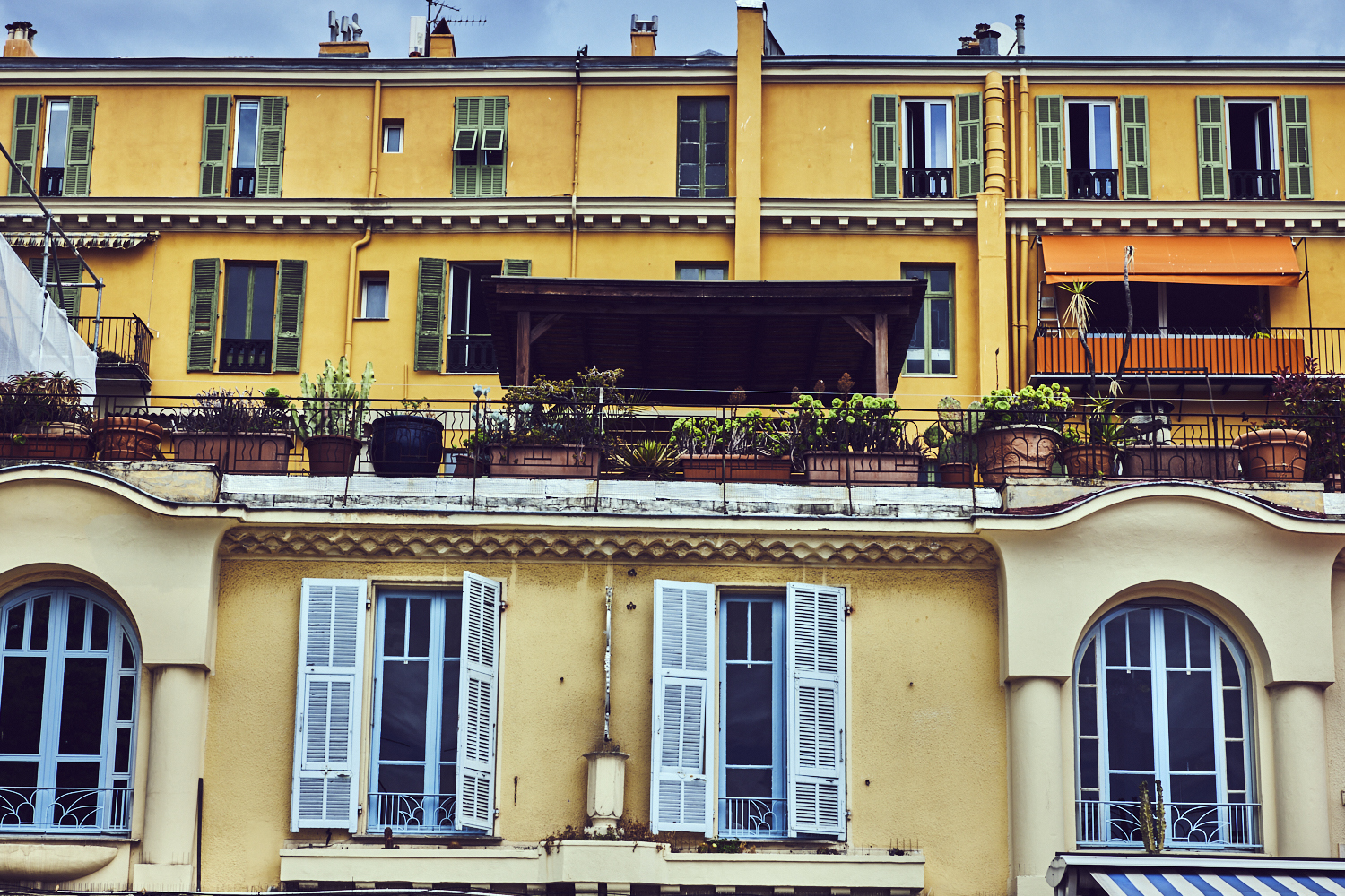 Façade d’un immeuble du vieux Nice