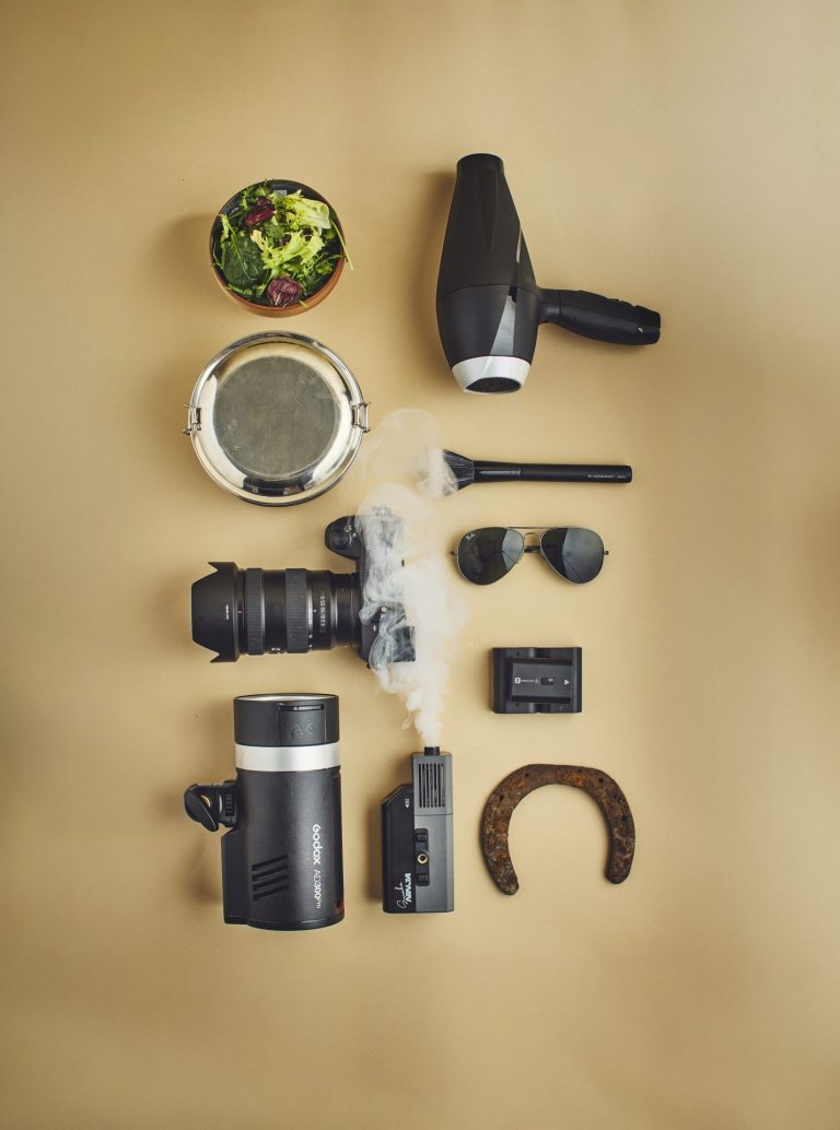 Matériel indispensable pour un shooting food : appareil photo, objectifs, sèche-cheveux
